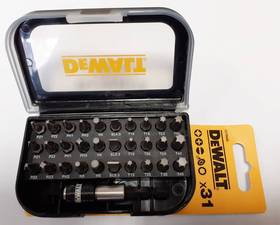 Комплект професионален магнитен адаптор и битове  Dewalt DT7944S 31 части