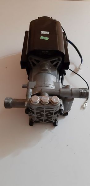 Двигател за водоструйка на BLACK & DECKER модел PW1700 3081220
